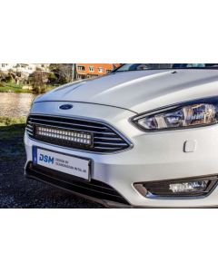 Ford Focus LED-ramp + modellanpassat kit